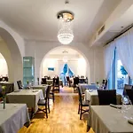 Terrazza Marconi Hotel&spamarine מלון 4*