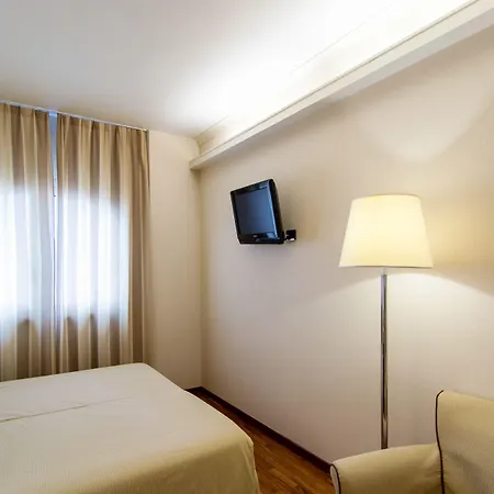 Terrazza Marconi Hotel&spamarine 4* セニガッリア