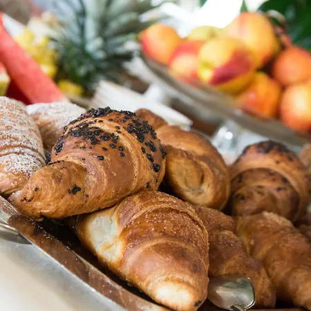 特拉扎玛可尼斯巴玛尼酒店