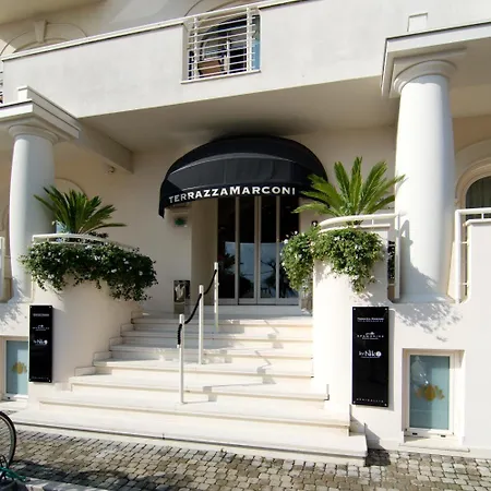 ホテル Terrazza Marconi Hotel&spamarine 4*