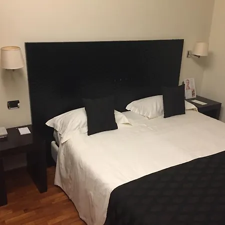 酒店 特拉扎玛可尼斯巴玛尼酒店