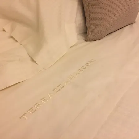 特拉扎玛可尼斯巴玛尼酒店