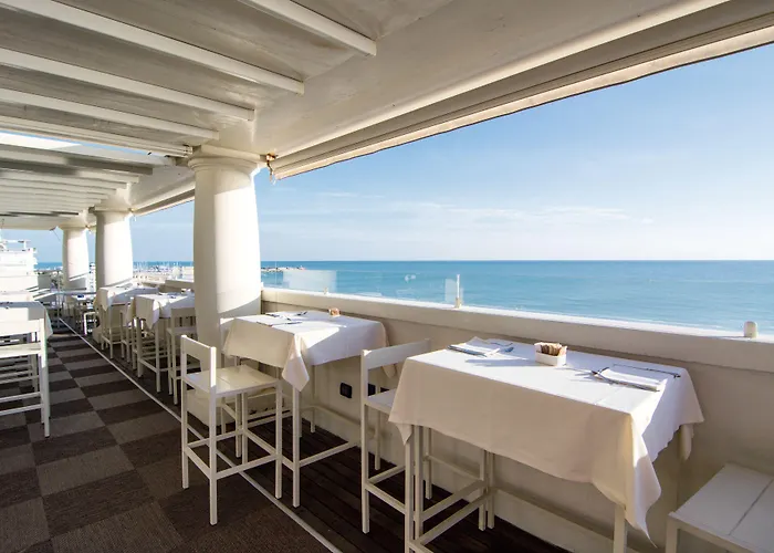 ホテル Terrazza Marconi Hotel&spamarine セニガッリア